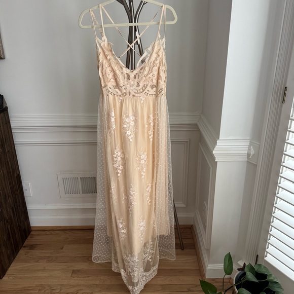 NWT Umgee Ivory Cream Lace Tulle Maxi Vintage Bridal Beach Dress Medium - Picture 4 of 12